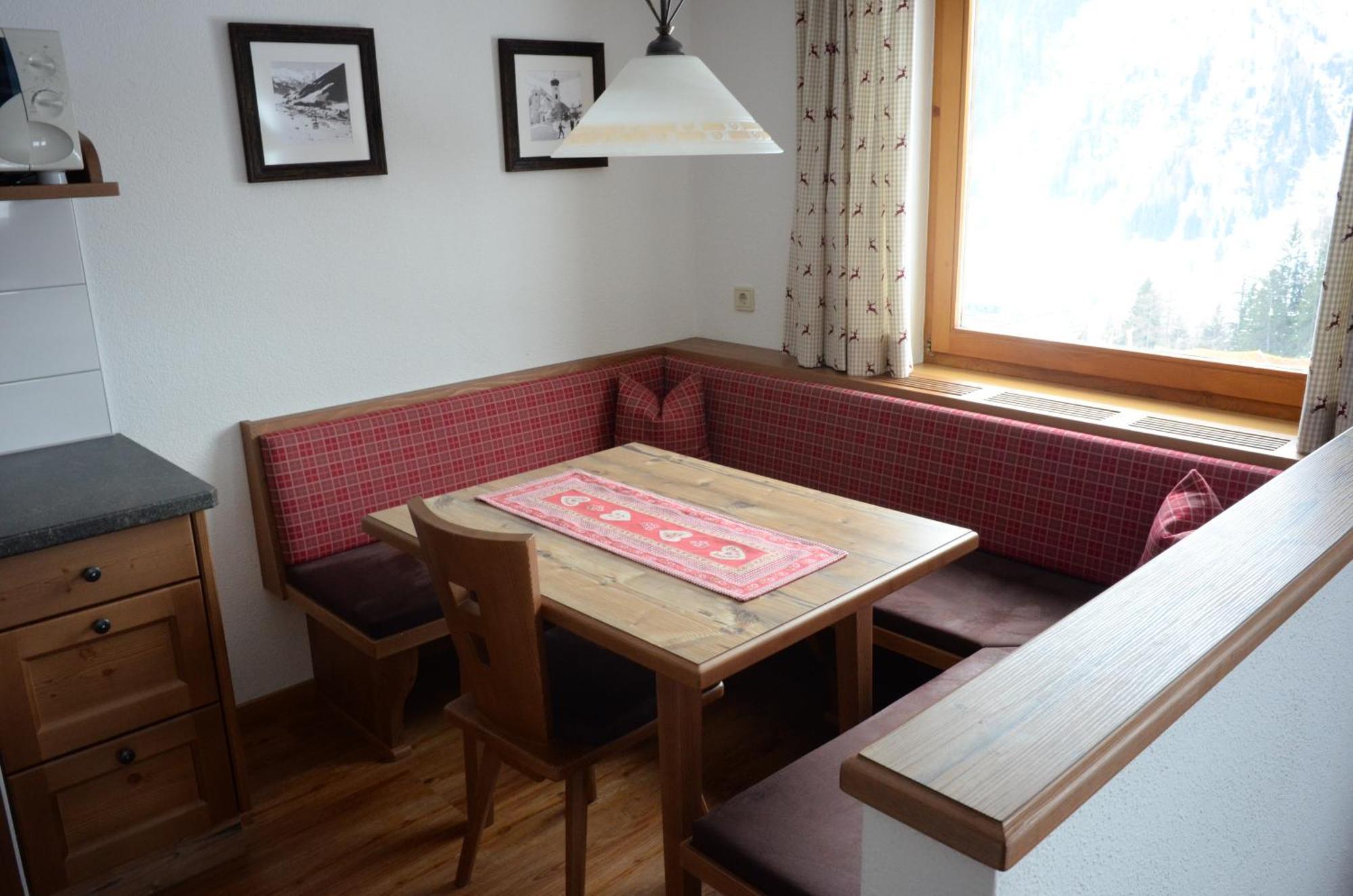 Appartements Tschol Martin St. Anton am Arlberg Rom bilde
